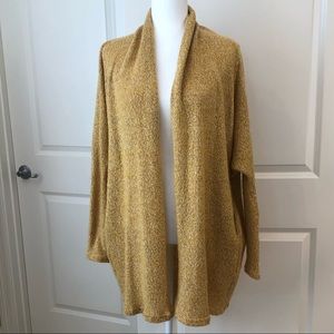 Woman’s Hi-Low Cardigan Sweater